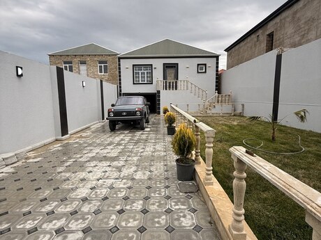 4 otaqlı həyət evi/bağ evi - Binə q. - 120 m²