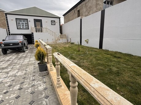 4 otaqlı həyət evi/bağ evi - Binə q. - 120 m²