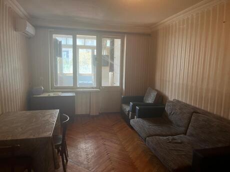 Elan №6107283 - Bakı, İnşaatçılar m., 3 otaqlı, 50 m², 5/5 mərtəbə