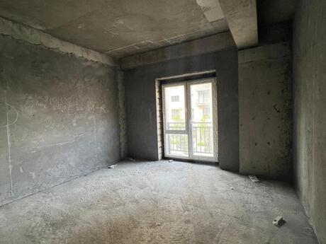 4 otaqlı yeni tikili - Ağ şəhər q. - 230 m²