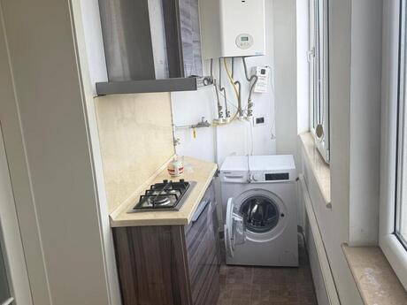 2 otaqlı köhnə tikili - Gənclik m. - 90 m²