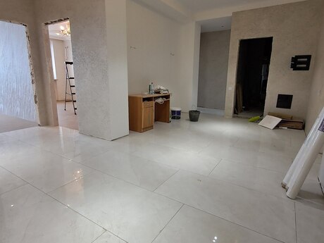 4 otaqlı yeni tikili - 8 Noyabr m. - 175 m²