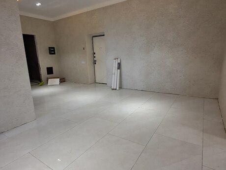 4 otaqlı yeni tikili - 8 Noyabr m. - 175 m²