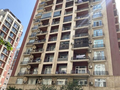 Elan №6107365 - Bakı, 28 May m., 2 otaqlı, 100 m², 11/18 mərtəbə