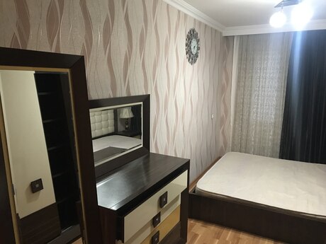 3 otaqlı köhnə tikili - Xalqlar Dostluğu m. - 56 m²