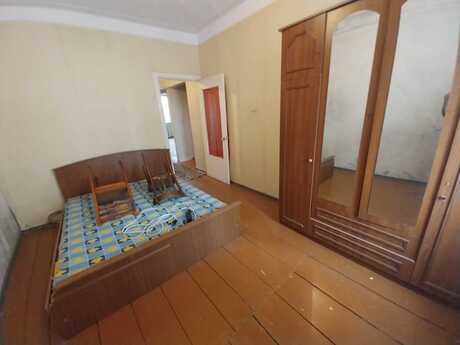 3 otaqlı köhnə tikili - Xalqlar Dostluğu m. - 75 m²