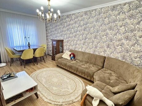 2 otaqlı köhnə tikili - Yeni Günəşli q. - 60 m²