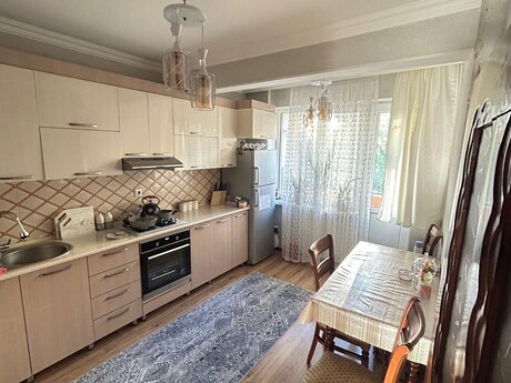 2 otaqlı köhnə tikili - Yeni Günəşli q. - 60 m²