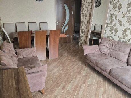 4 otaqlı köhnə tikili - Yeni Günəşli q. - 100 m²