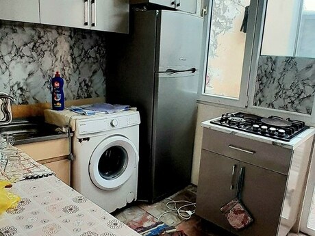 4 otaqlı həyət evi/bağ evi - Biləcəri q. - 60 m²
