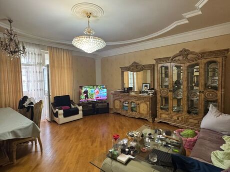4 otaqlı yeni tikili - Nərimanov r. - 190 m²