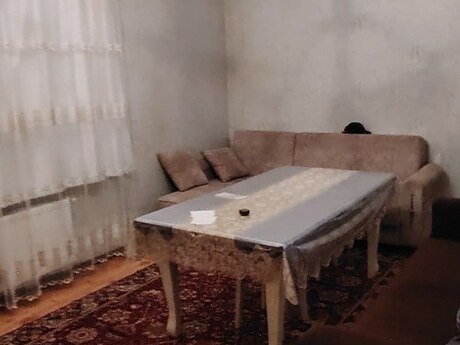 3 otaqlı həyət evi/bağ evi - Yeni Suraxanı q. - 100 m²