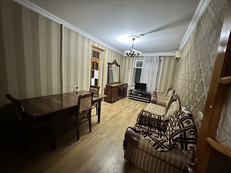 2 otaqlı köhnə tikili - Həzi Aslanov m. - 65 m²