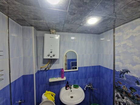 2 otaqlı köhnə tikili - Ağ şəhər q. - 40 m²