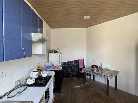 6 otaqlı həyət evi/bağ evi - Zabrat q. - 180 m²