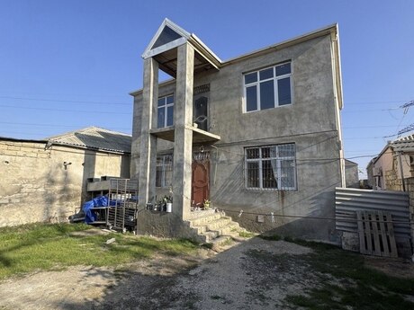 6 otaqlı həyət evi/bağ evi - Zabrat q. - 180 m²