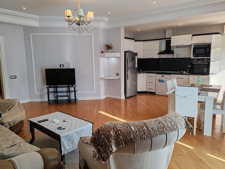 3 otaqlı yeni tikili - 28 May m. - 133 m²