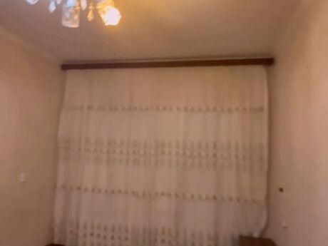 3 otaqlı köhnə tikili - 9-cu mikrorayon q. - 100 m²
