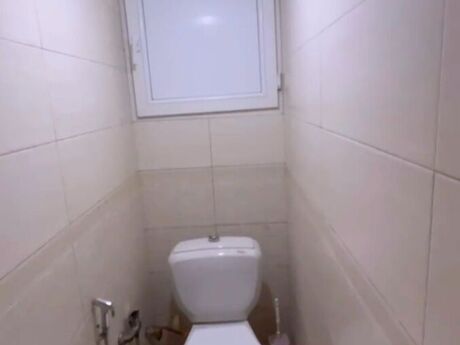 3 otaqlı köhnə tikili - 9-cu mikrorayon q. - 100 m²