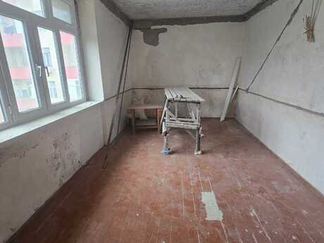 2 otaqlı köhnə tikili - Həzi Aslanov m. - 65 m²