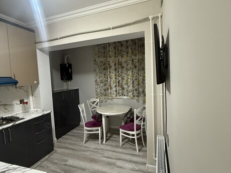 2 otaqlı köhnə tikili - Yeni Yasamal q. - 65 m²