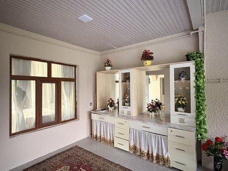 3 otaqlı həyət evi/bağ evi - Qax - 150 m²