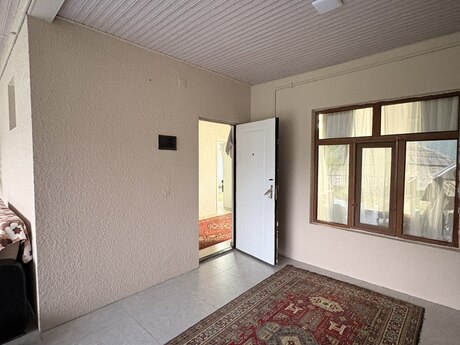 3 otaqlı həyət evi/bağ evi - Qax - 150 m²