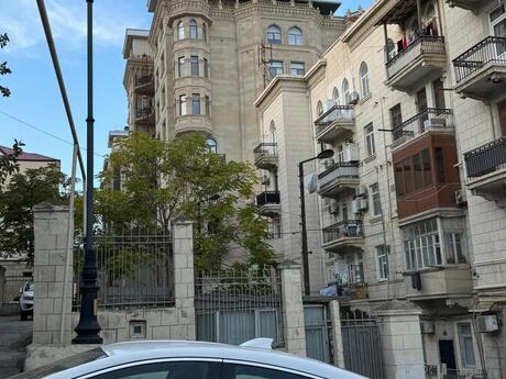 2 otaqlı köhnə tikili - Bayıl q. - 50 m²