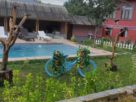 5 otaqlı həyət evi/bağ evi - Qəbələ - 185 m²