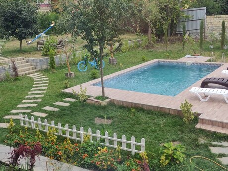 5 otaqlı həyət evi/bağ evi - Qəbələ - 185 m²