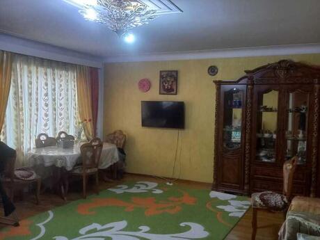 3 otaqlı köhnə tikili - İnşaatçılar m. - 90 m²