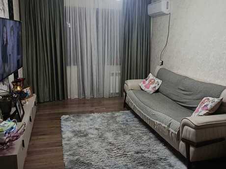 3 otaqlı köhnə tikili - Xalqlar Dostluğu m. - 45 m²