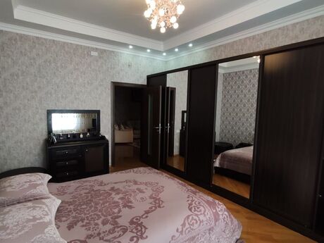 5 otaqlı həyət evi/bağ evi - Sabunçu q. - 290 m²