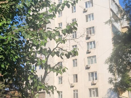 3 otaqlı köhnə tikili - 20 Yanvar m. - 65 m²