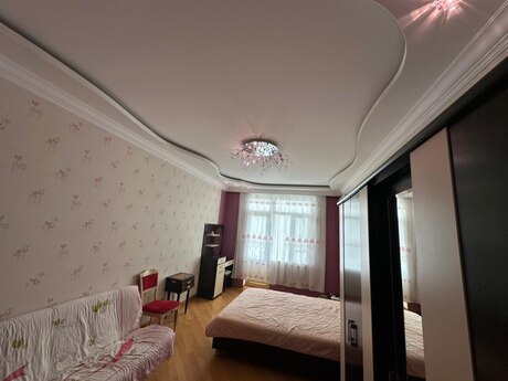 4 otaqlı yeni tikili - Nəsimi r. - 200 m²