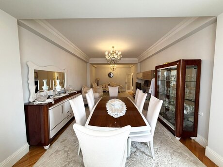 Elan №6066739 - Bakı, Elmlər Akademiyası m., 3 otaqlı, 170 m², 8/18 mərtəbə