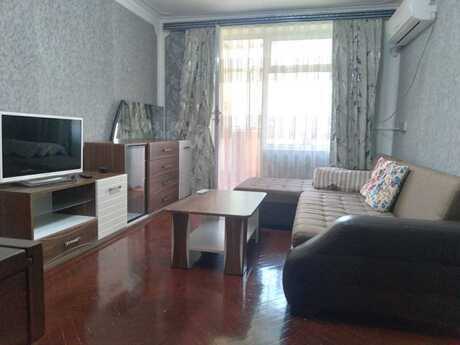 2 otaqlı köhnə tikili - Elmlər Akademiyası m. - 50 m²