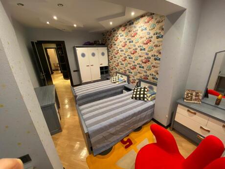 4-комнатная квартира, 110 м², İnşaatçılar: 210 000 ₼ 5