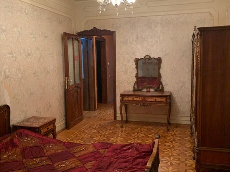 5 otaqlı köhnə tikili - Azadlıq Prospekti m. - 110 m²