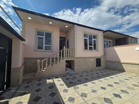 4 otaqlı həyət evi/bağ evi - Biləcəri q. - 100 m²