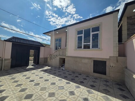 4 otaqlı həyət evi/bağ evi - Biləcəri q. - 100 m²