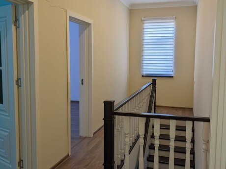 4 otaqlı həyət evi/bağ evi - Masazır q. - 200 m²