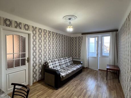 2 otaqlı köhnə tikili - Elmlər Akademiyası m. - 44 m²