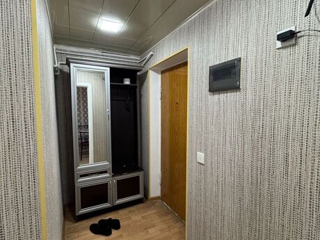 2 otaqlı köhnə tikili - Elmlər Akademiyası m. - 44 m²