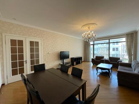 3 otaqlı yeni tikili - İçəri Şəhər m. - 150 m²