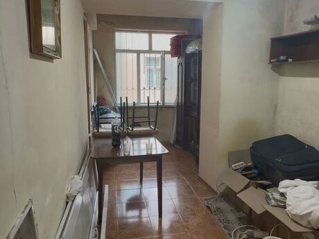 Продаётся 3-комнатная квартира в старом фонде, Nəsimi, 75 м², 180 000 AZN, фото 3 / 6