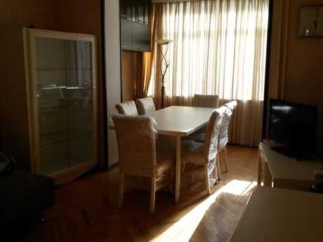 2 otaqlı köhnə tikili - Nəsimi r. - 60 m²