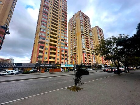 4 otaqlı yeni tikili - İnşaatçılar m. - 145 m²