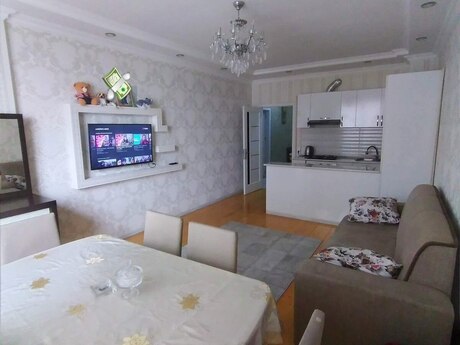 2 otaqlı yeni tikili - İnşaatçılar m. - 70 m²