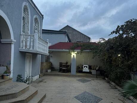 4 otaqlı həyət evi/bağ evi - Hökməli q. - 130 m²